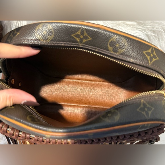 LV Vintage Boho Crossbody Bag - Picture 8 of 15